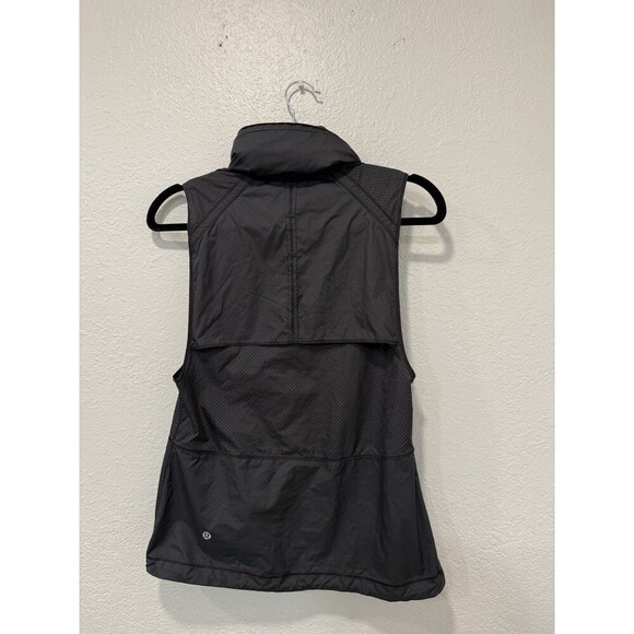 LULULEMON FUL ZIP HOOD TWO FRONT ZIP POCKETS WINDBREAKER VEST JACKET SIZE 4 - Picture 6 of 7